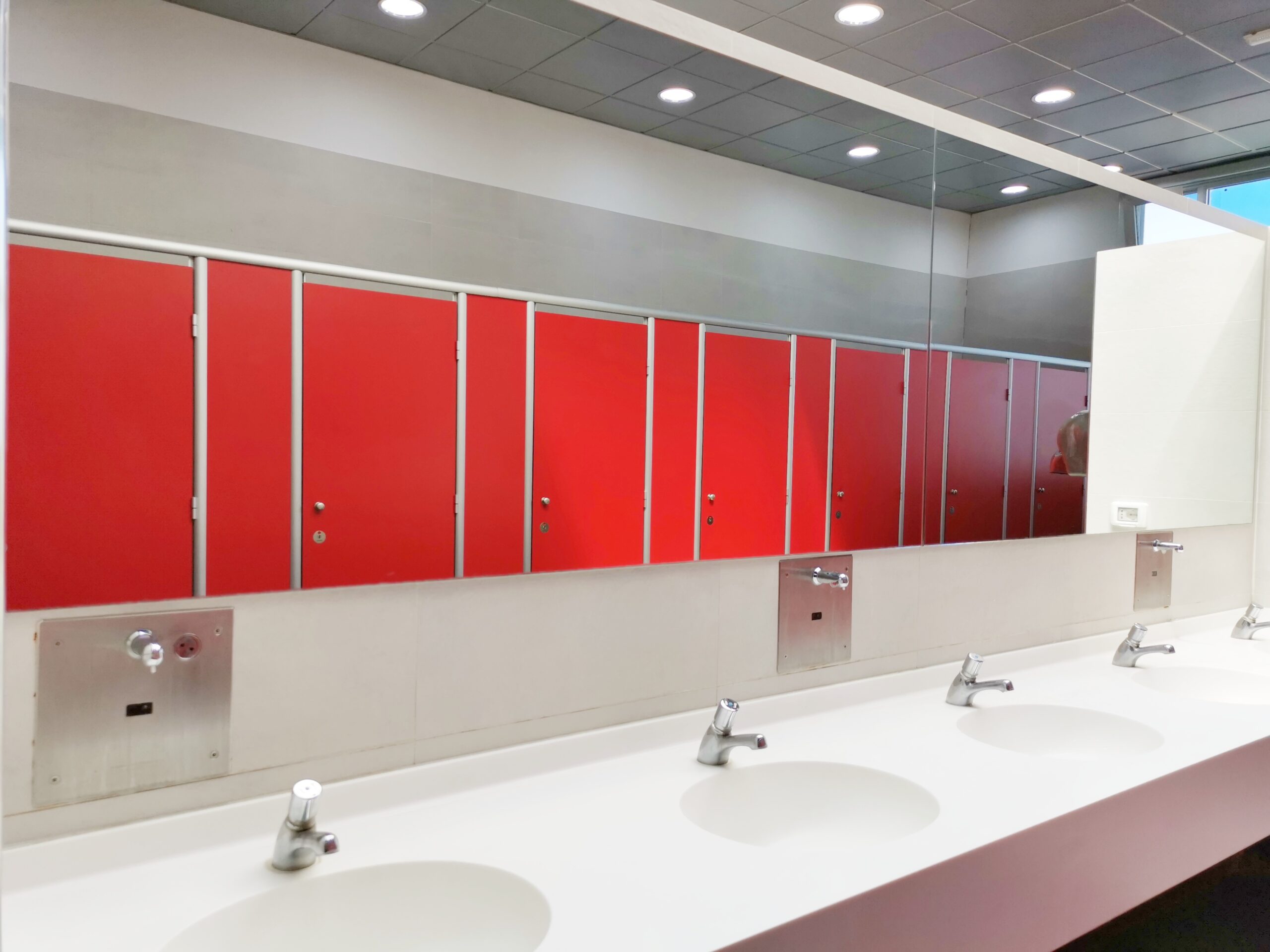 Pengertian dan Fungsi Utama Cubicle Toilet